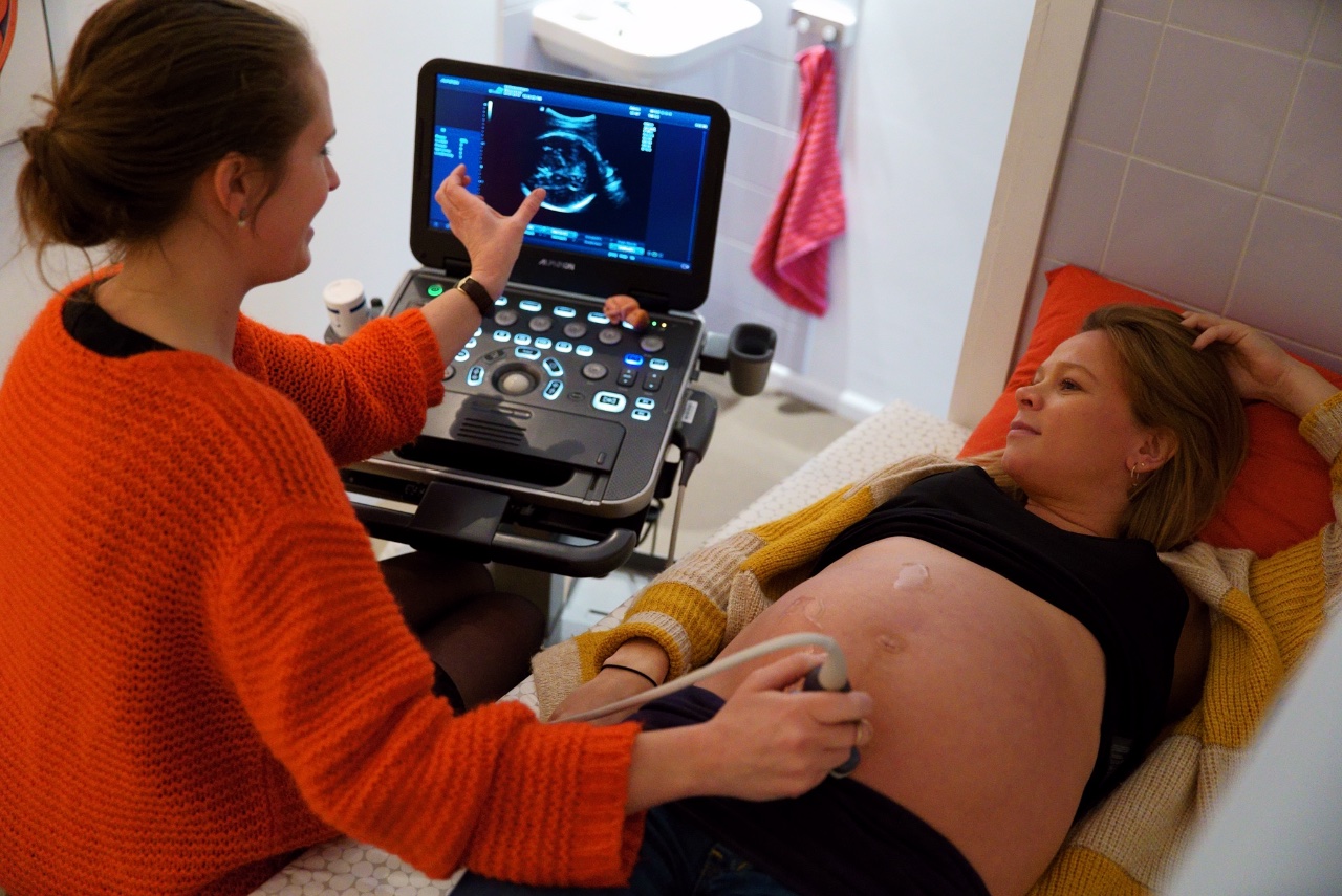 Midwife explains ultrasound